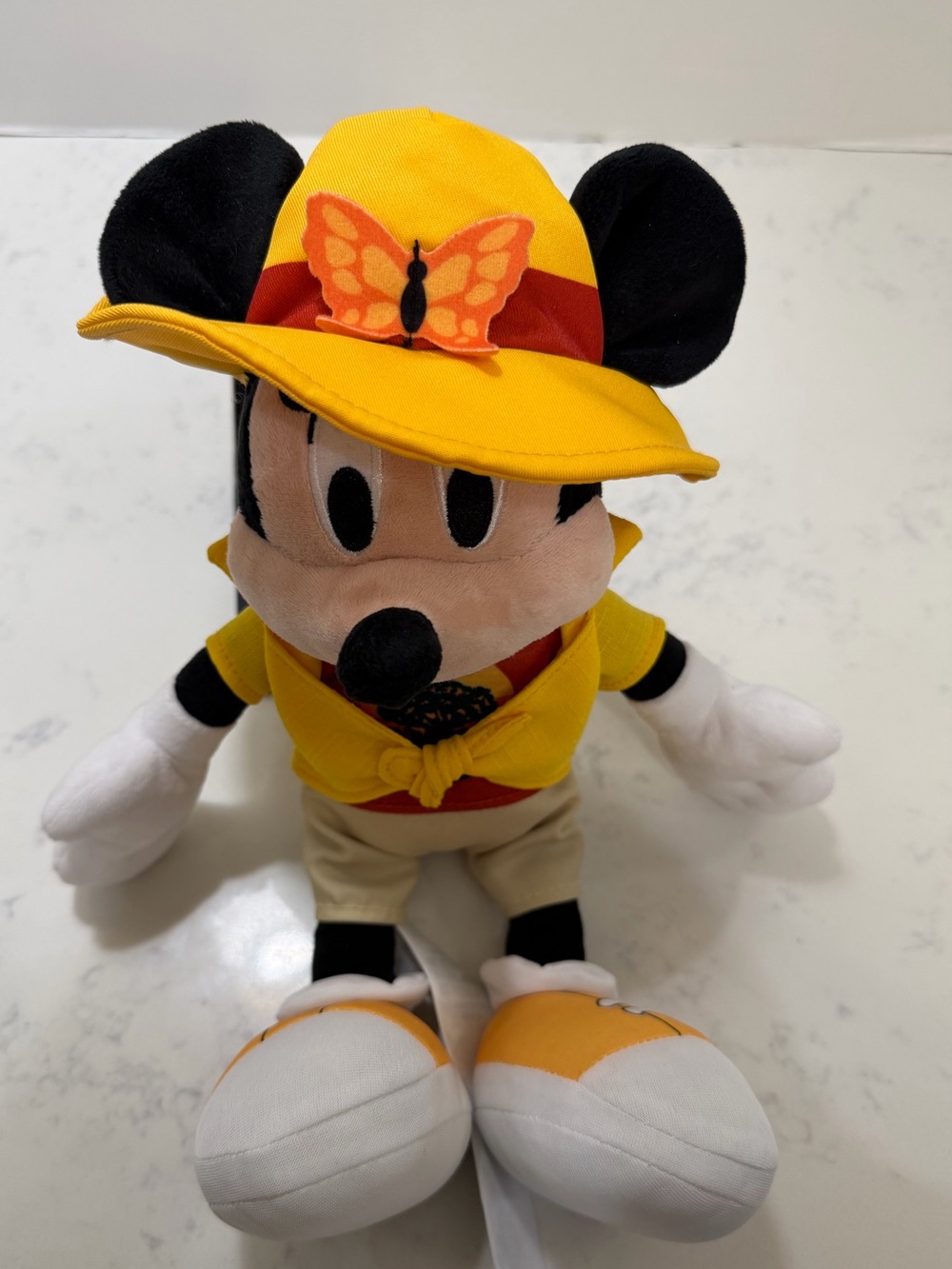 Disney Minnie Mouse Yellow Explorer Plush with Red Outfit Accents - Picture 4 of 6